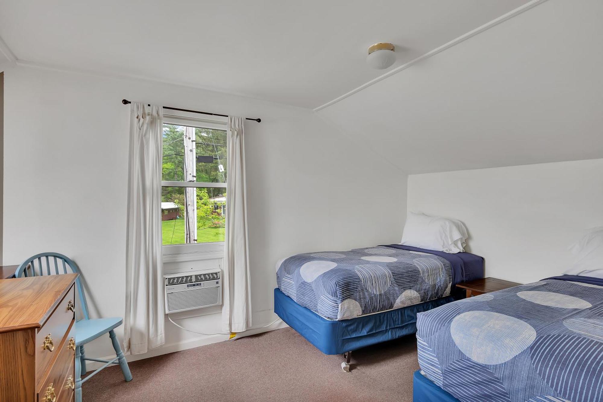 Bayside & Marina Motel 2*